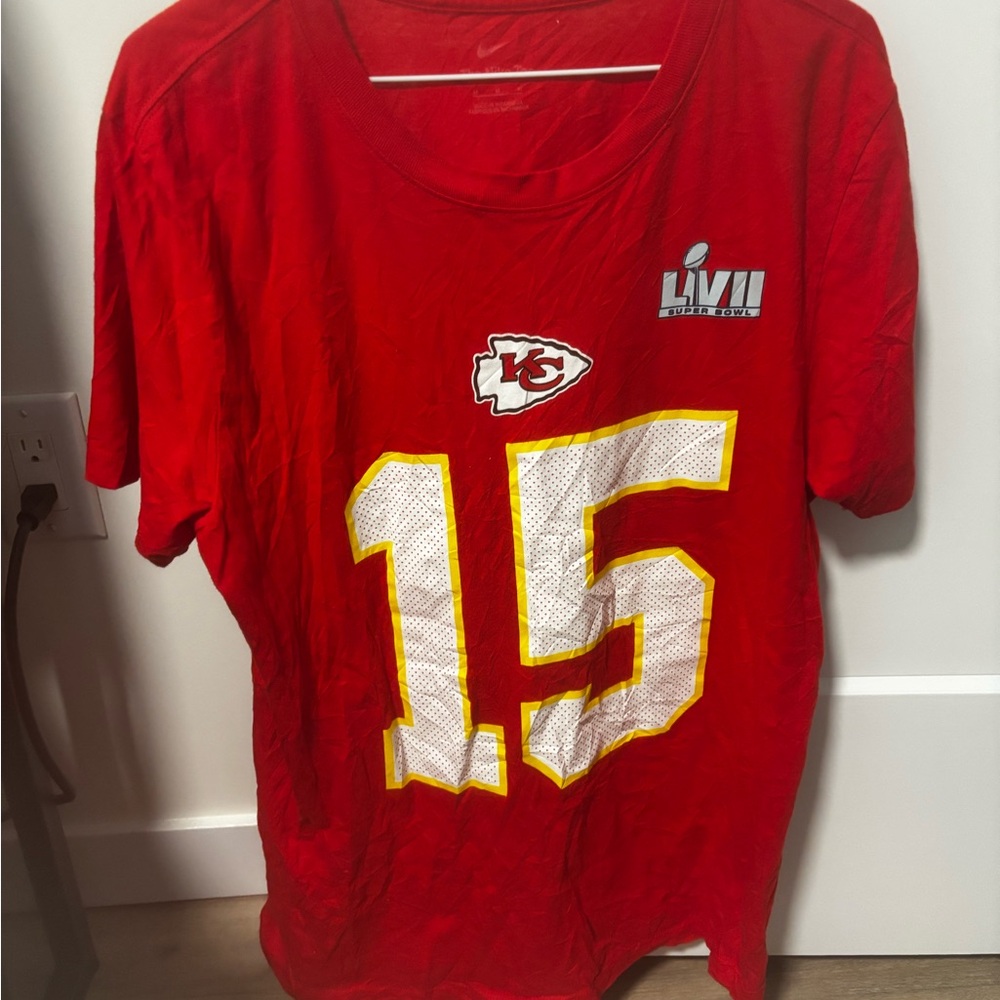 Medium Nike Chiefs Mahomes SB LIVII Shirt